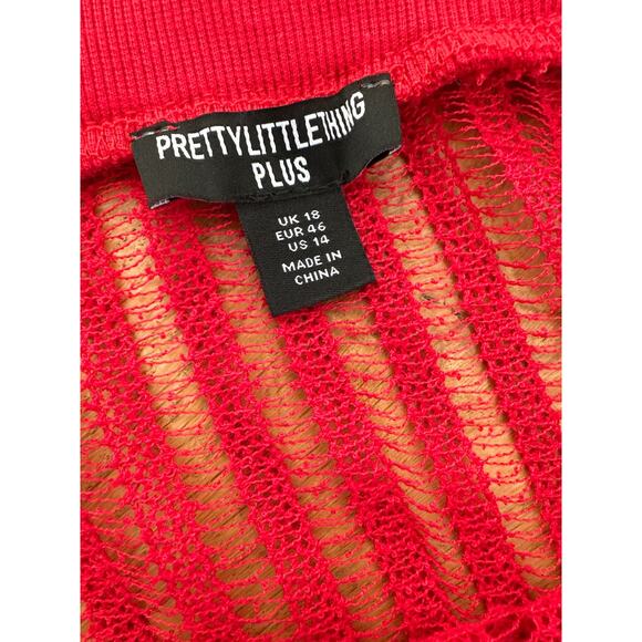 PrettyLittleThing Plus - Distressed Ladder Detail Knit Top & Midi Skirt in Red - Picture 3 of 6